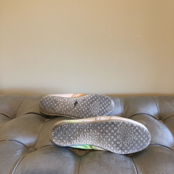 TOMS TIE DYE CLASSIC SHOES 7 - Picture 5 of 5